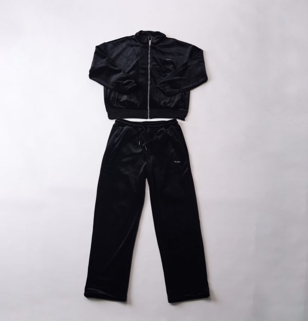 QEDO tracksuit