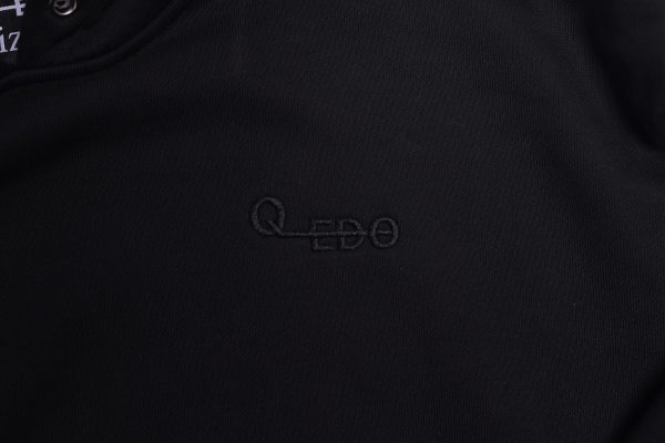 QEDO Carabiner hoodie - Image 9